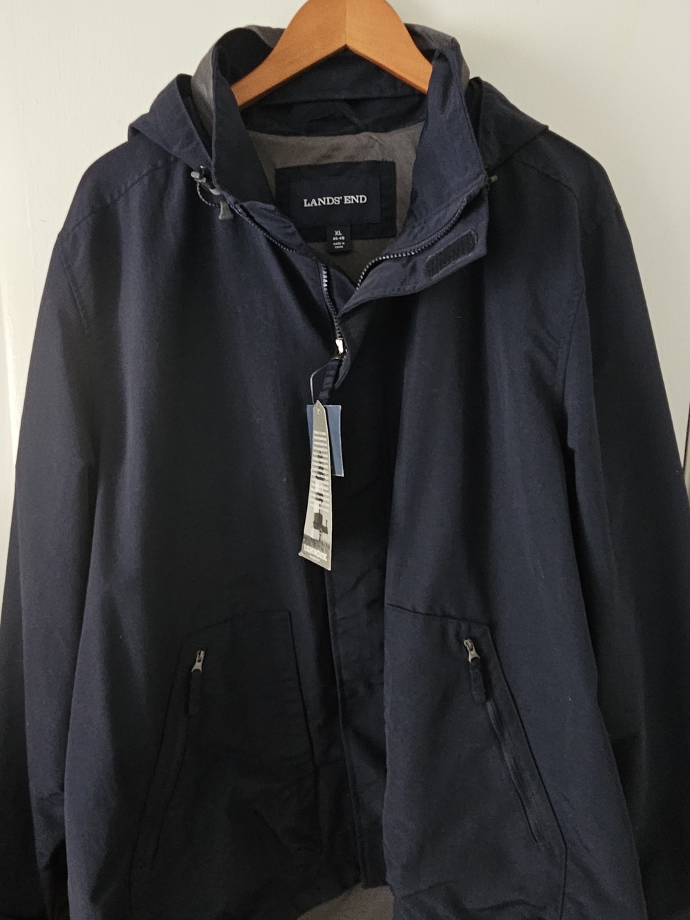 Lands' End Men's Navy LANDS END Lighthouse Windbreaker/Rain Jacket - NEVER WORN